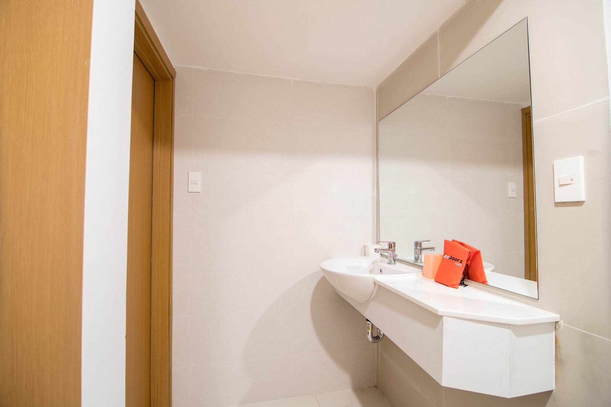 Reddoorz Plus Near Secc D7 Ho Si Minh-város Kültér fotó